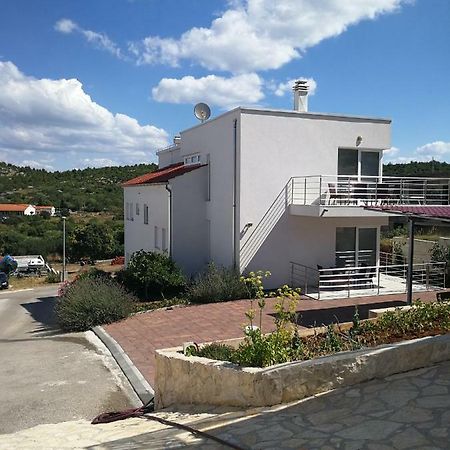 Apartments Bilanovic Tisno Exterior photo