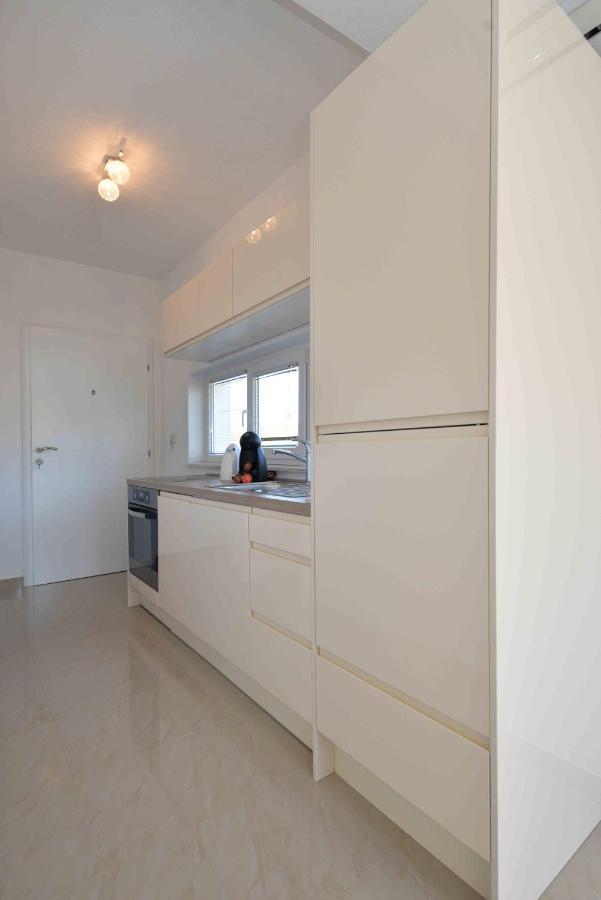 Apartments Bilanovic Tisno Exterior photo