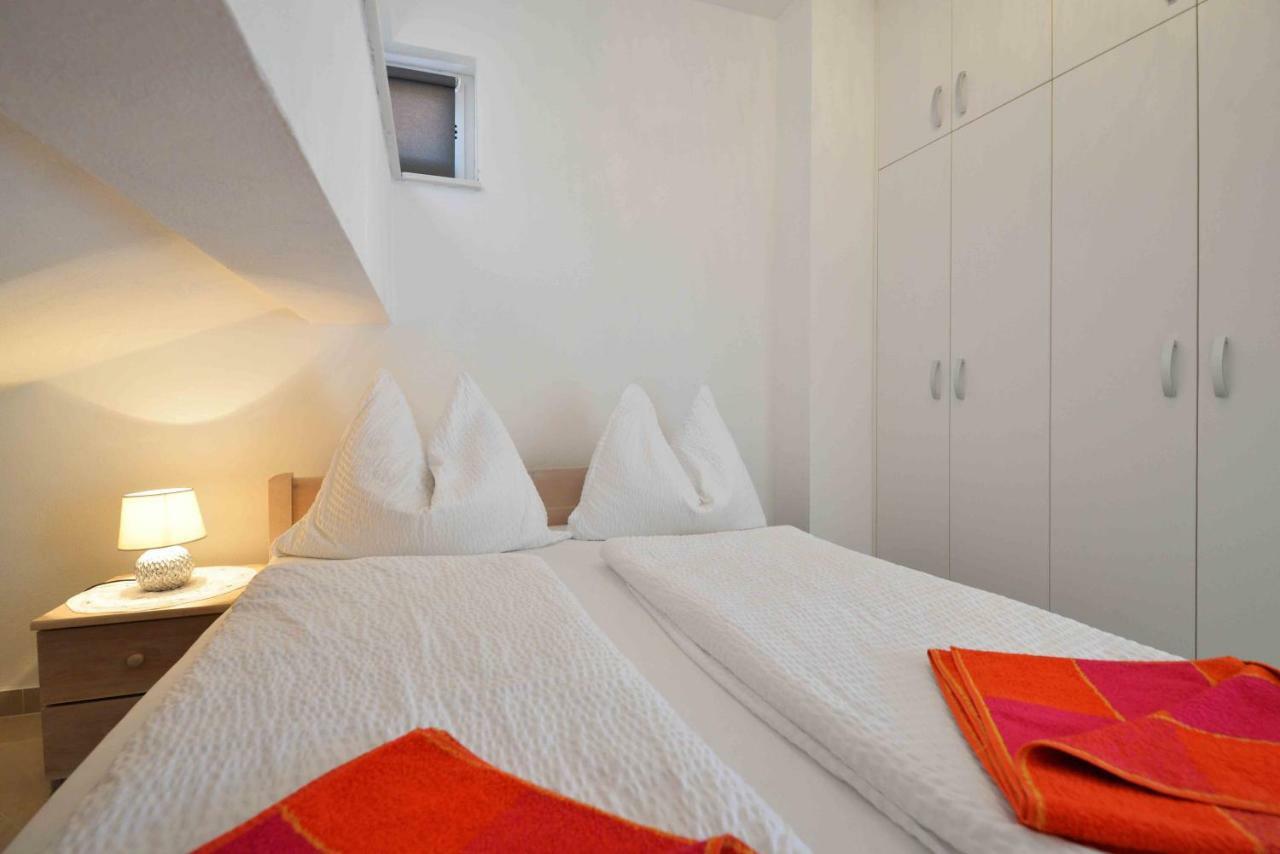 Apartments Bilanovic Tisno Exterior photo