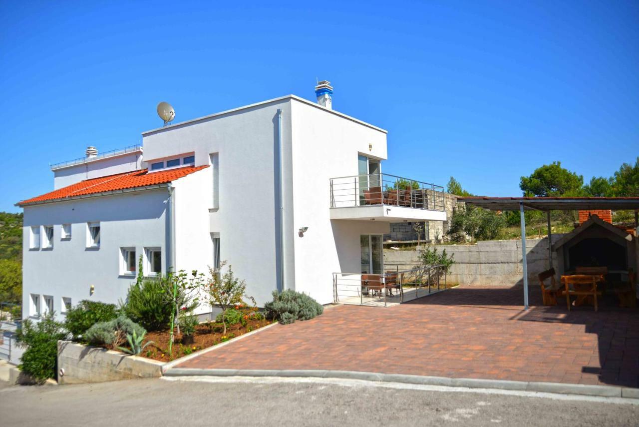 Apartments Bilanovic Tisno Exterior photo