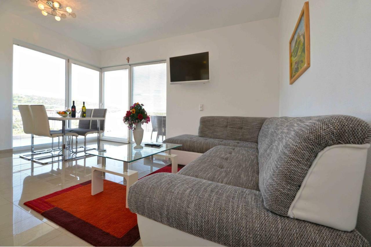 Apartments Bilanovic Tisno Exterior photo
